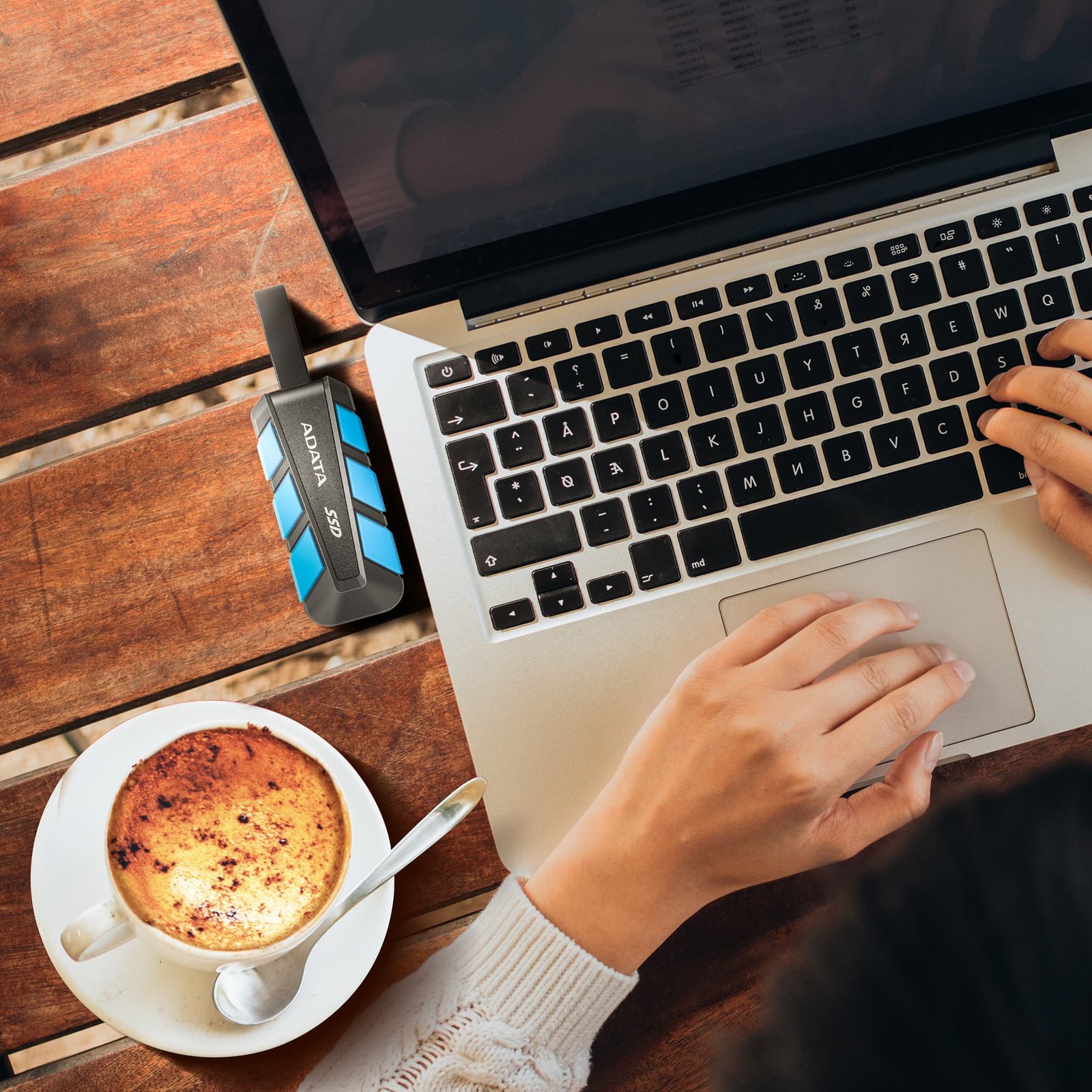 ADATA SC740 External SSD USB 3.2 Gen2 1050MB/s Read 1000MB/s Write Built-In USB-C Cable MIL-STD Drop - 1TB:圖片 6